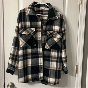 Ultra flirt women’s flannel size L